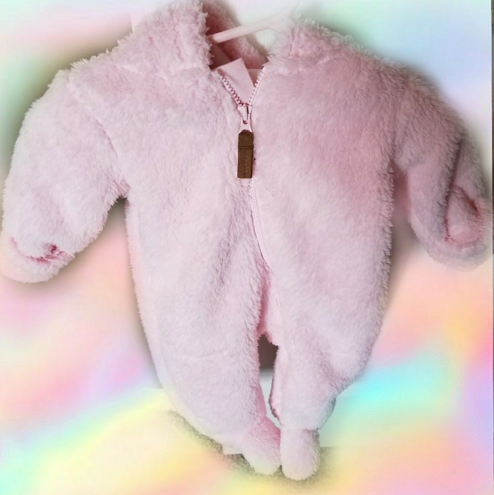 Baby girl onsie suit , worn once for 5 mins